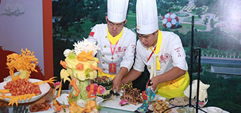 �������γ�